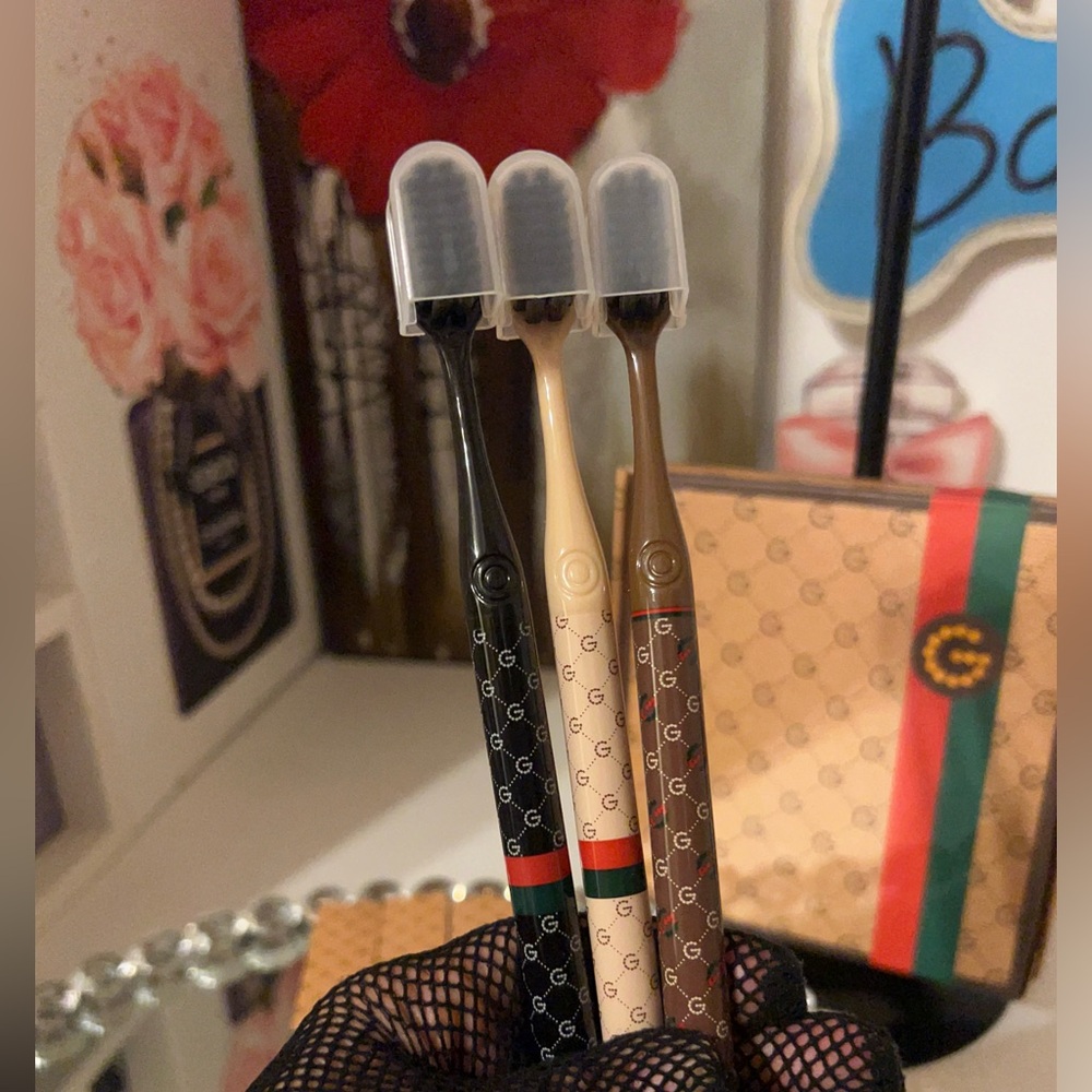 Fashion winner choice Toothbrush New in box you get one beige, black Or Brown - Picture 13 of 13